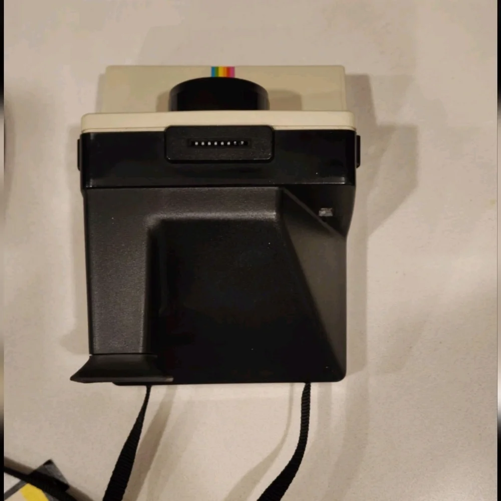 Polaroid this item